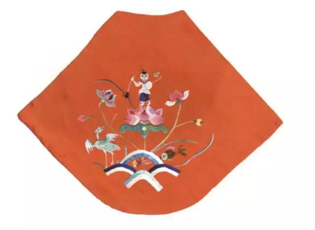 中国古代女子的内衣中传承的湘绣文化